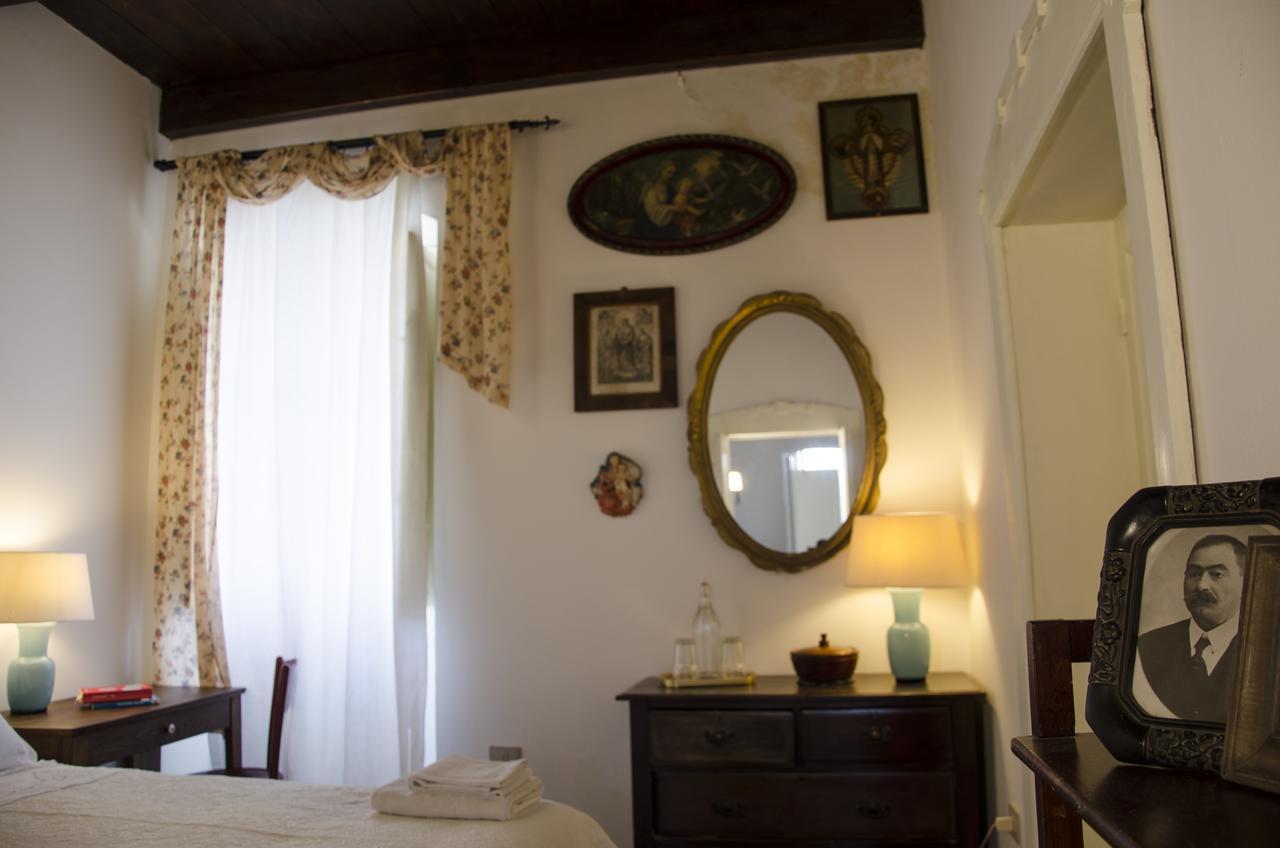 Antica Casa Cristofori Bed & Breakfast Usini Екстериор снимка